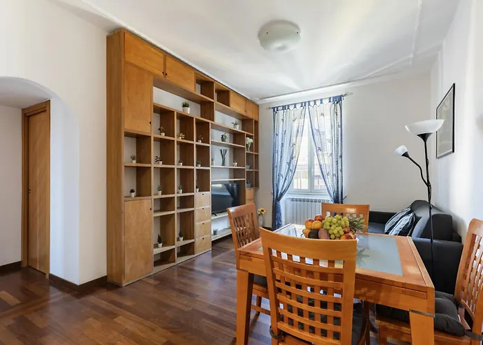 Hostly-roma Clelia Suite-few Steps From S Giovanni Apartamento *